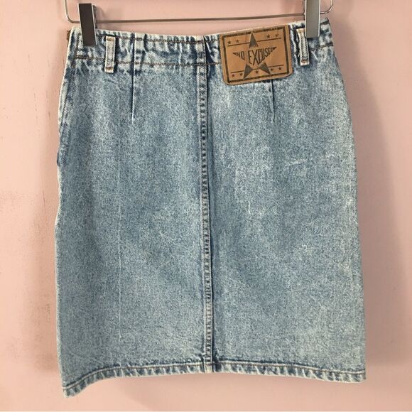 Vintage No Excuses Light Blue Acid Wash Denim Mini Skirt Size 3 GUC - Picture 3 of 10